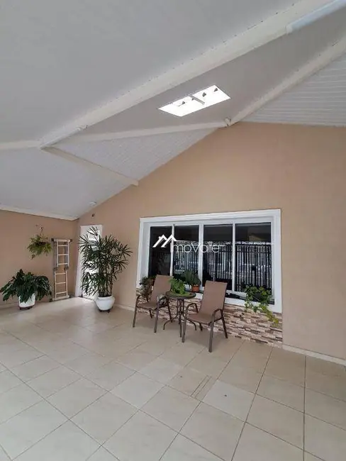 Foto 6 de Casa com 3 quartos à venda, 250m2 em Sao Jose Dos Campos - SP