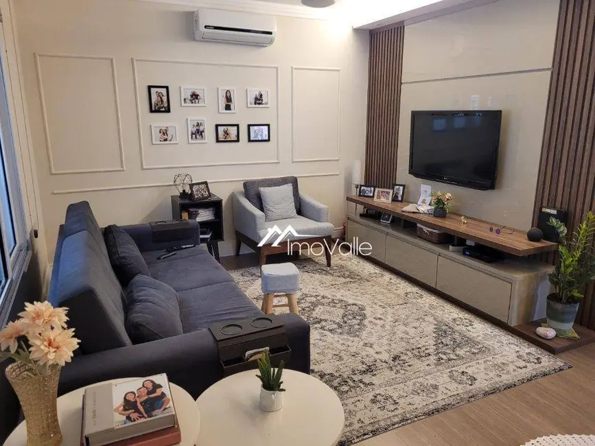 Foto 1 de Casa com 3 quartos à venda, 250m2 em Sao Jose Dos Campos - SP