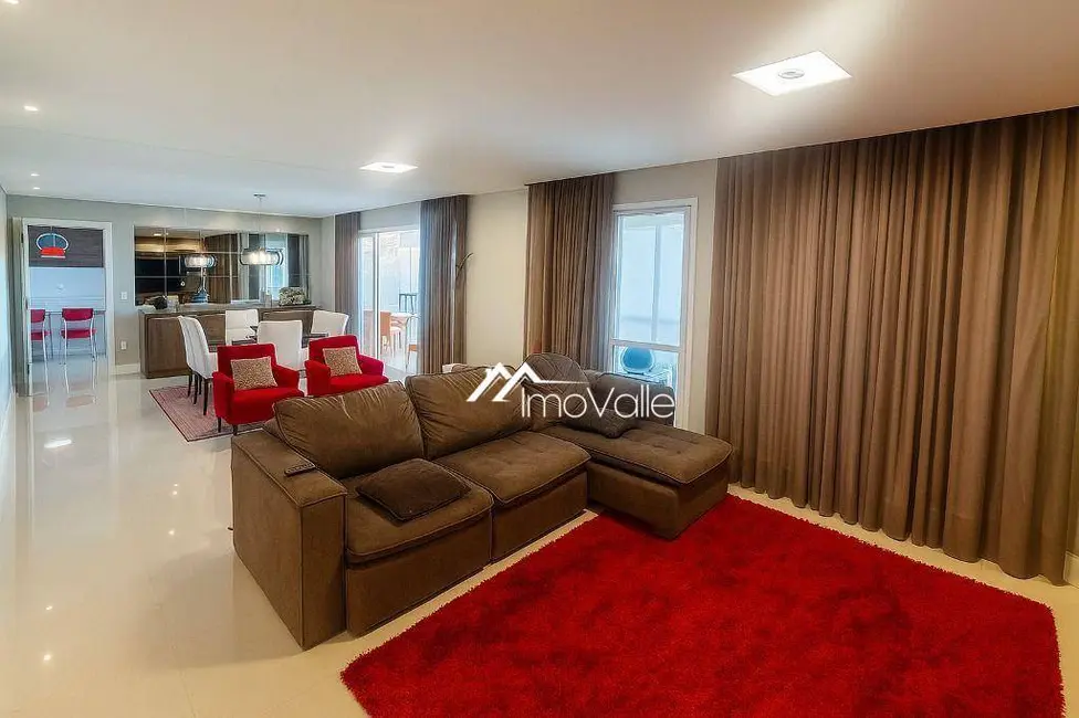 Apartamento com 4 quartos à venda, 194m2 em Sao Jose Dos Campos - SP - imagem 2 Foto 2 de Apartamento com 4 quartos à venda, 194m2 em Sao Jose Dos Campos - SP