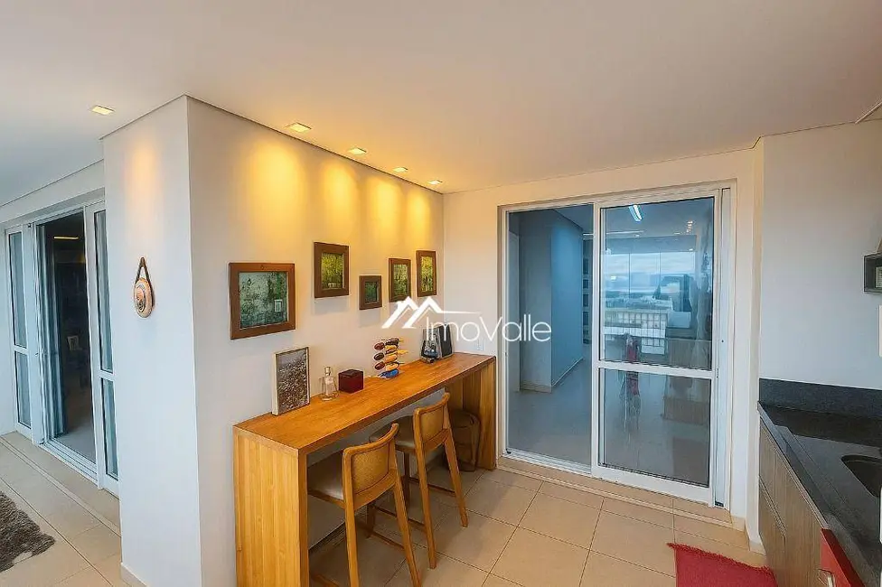 Apartamento com 4 quartos à venda, 194m2 em Sao Jose Dos Campos - SP - imagem 8 Foto 8 de Apartamento com 4 quartos à venda, 194m2 em Sao Jose Dos Campos - SP