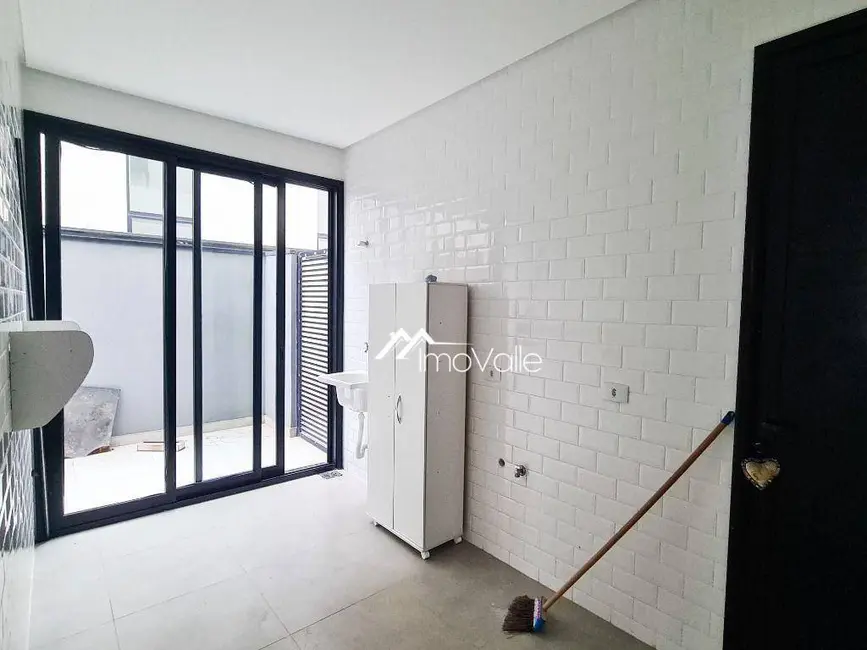 Casa de Condomínio com 3 quartos à venda, 450m2 em Sao Jose Dos Campos - SP - imagem 5 Foto 5 de Casa de Condomínio com 3 quartos à venda, 450m2 em Sao Jose Dos Campos - SP