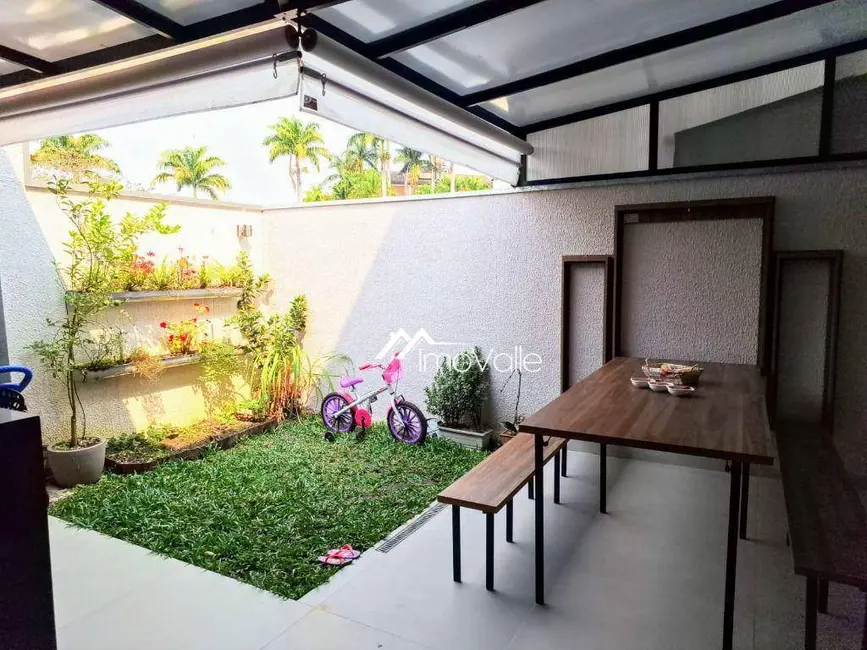 Foto 9 de Casa de Condomínio com 3 quartos à venda, 148m2 em Sao Jose Dos Campos - SP