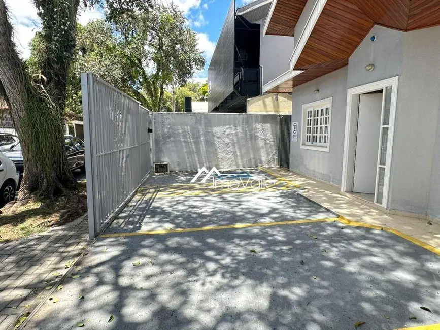 Casa com 5 quartos para alugar, 218m2 em Sao Jose Dos Campos - SP - imagem 2 Foto 2 de Casa com 5 quartos para alugar, 218m2 em Sao Jose Dos Campos - SP