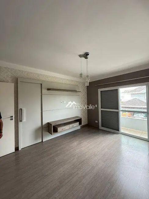 Foto 6 de Sobrado com 4 quartos à venda e para alugar, 250m2 em Sao Jose Dos Campos - SP