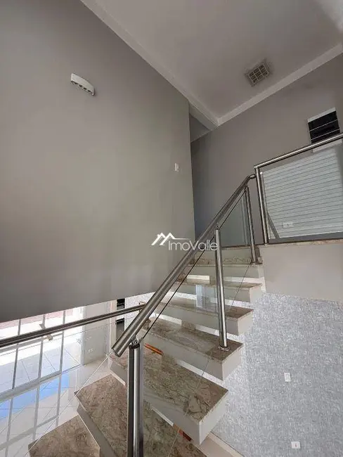 Foto 7 de Sobrado com 4 quartos à venda e para alugar, 250m2 em Sao Jose Dos Campos - SP