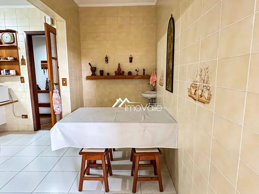 Foto 8 de Casa de Condomínio com 3 quartos à venda, 360m2 em Sao Jose Dos Campos - SP