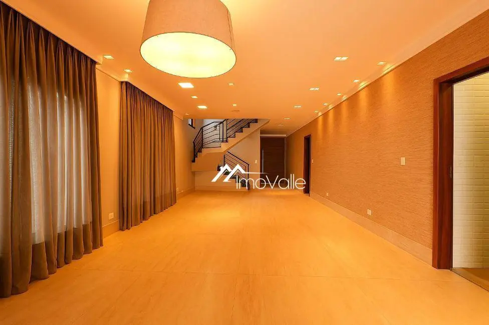 Foto 3 de Casa de Condomínio com 4 quartos para alugar, 408m2 em Sao Jose Dos Campos - SP