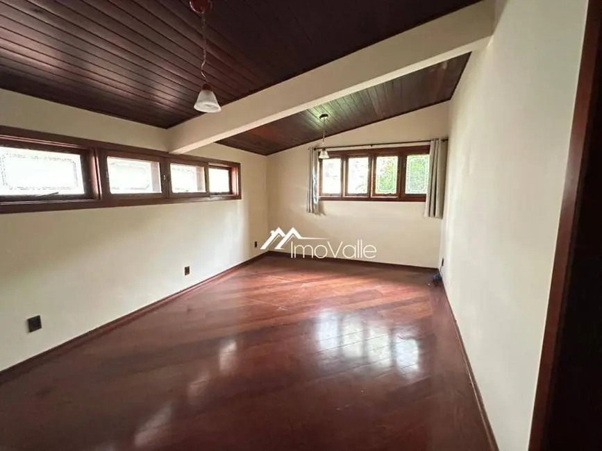 Foto 9 de Casa de Condomínio com 3 quartos à venda e para alugar, 500m2 em Sao Jose Dos Campos - SP