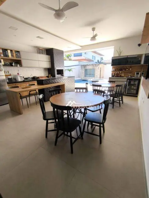 Foto 6 de Casa de Condomínio com 5 quartos à venda e para alugar, 760m2 em Sao Jose Dos Campos - SP