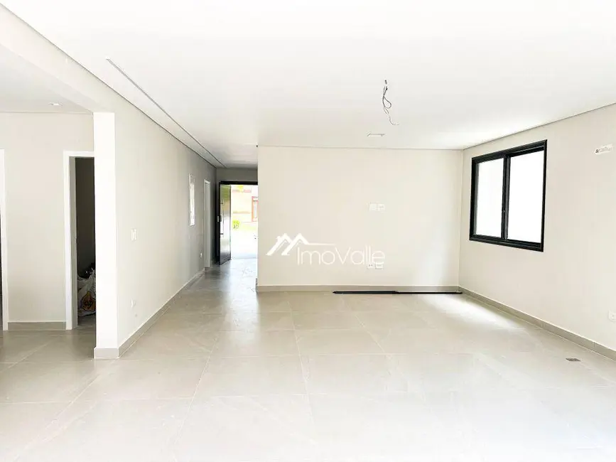 Foto 2 de Casa de Condomínio com 5 quartos à venda, 360m2 em Sao Jose Dos Campos - SP