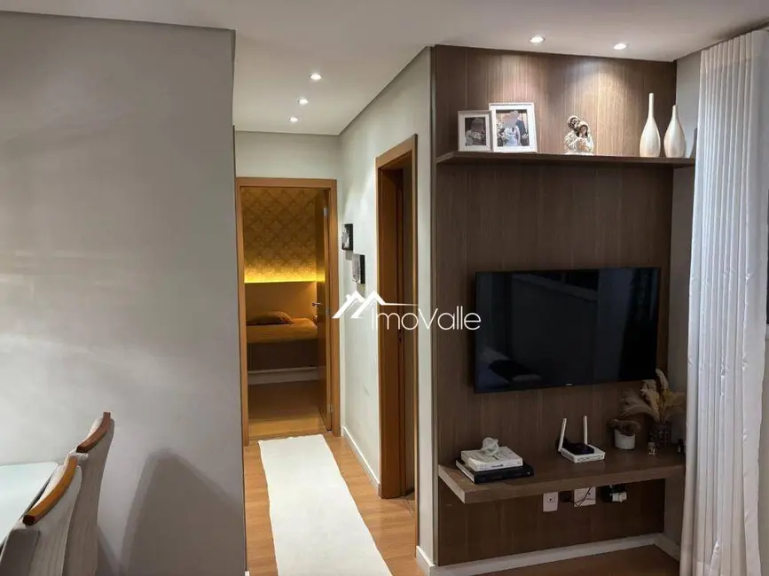 Foto 2 de Apartamento com 2 quartos à venda, 50m2 em Sao Jose Dos Campos - SP