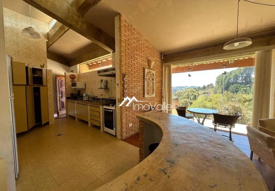 Foto 2 de Casa com 4 quartos à venda, 1085m2 em Campos Do Jordao - SP