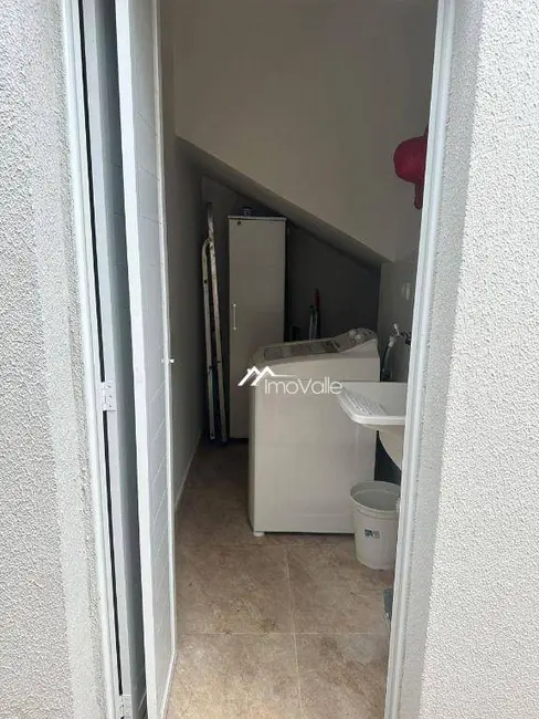 Foto 5 de Kitnet com 1 quarto para alugar, 30m2 em Sao Jose Dos Campos - SP
