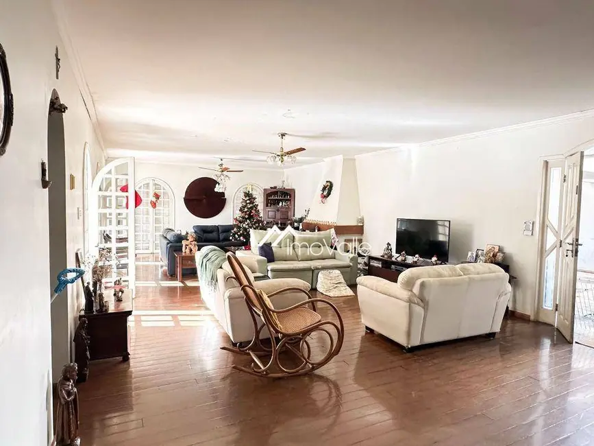 Foto 2 de Casa com 5 quartos à venda, 900m2 em Sao Jose Dos Campos - SP