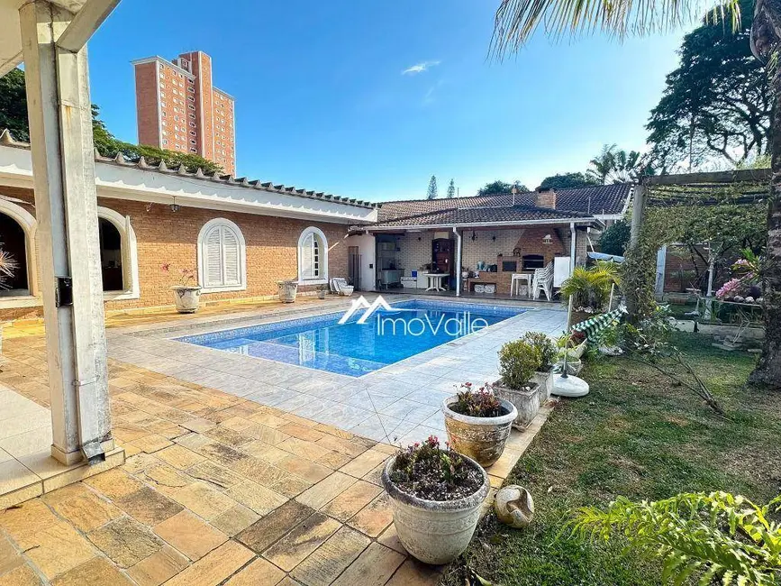 Foto 1 de Casa com 5 quartos à venda, 900m2 em Sao Jose Dos Campos - SP