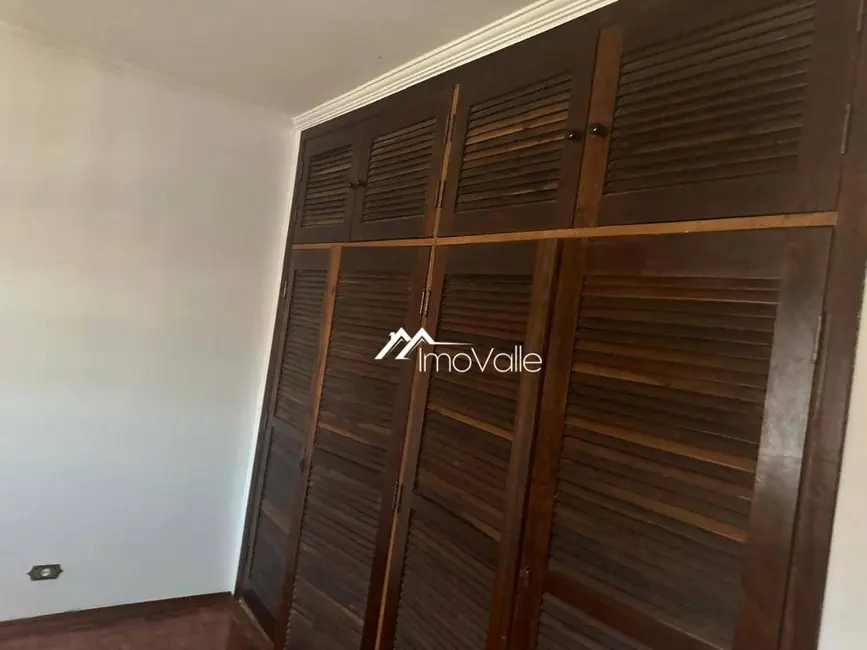 Foto 5 de Casa com 3 quartos para alugar, 350m2 em Sao Jose Dos Campos - SP
