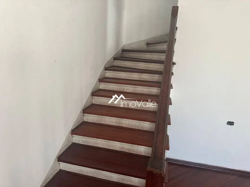 Foto 3 de Casa com 3 quartos para alugar, 350m2 em Sao Jose Dos Campos - SP