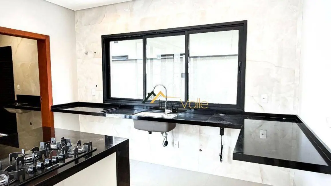 Casa de Condomínio com 4 quartos à venda, 450m2 em Sao Jose Dos Campos - SP - imagem 8 Foto 8 de Casa de Condomínio com 4 quartos à venda, 450m2 em Sao Jose Dos Campos - SP