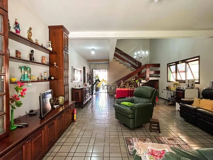 Foto 5 de Casa de Condomínio com 5 quartos à venda, 360m2 em Sao Jose Dos Campos - SP