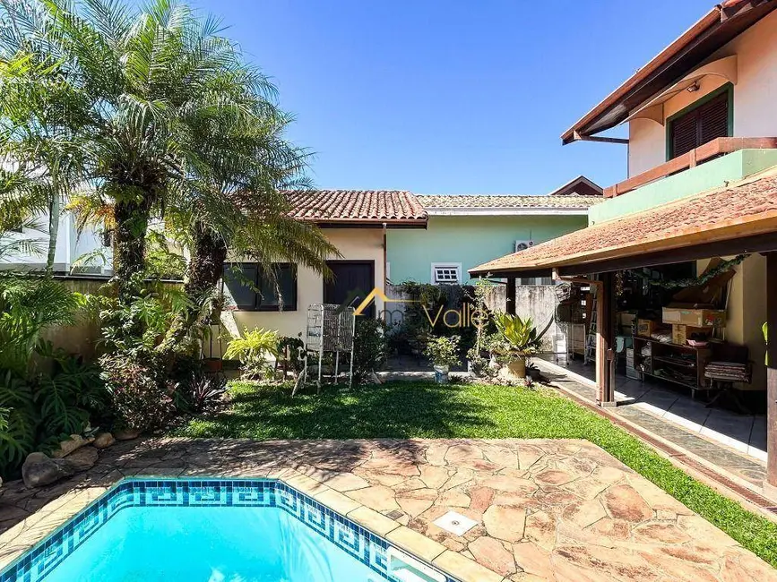 Foto 3 de Casa de Condomínio com 5 quartos à venda, 360m2 em Sao Jose Dos Campos - SP