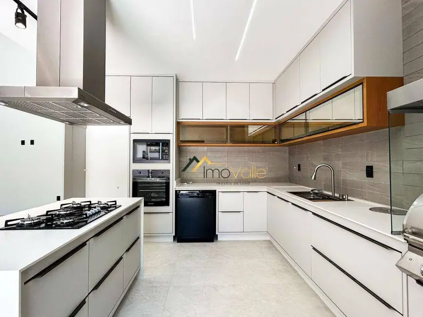 Casa de Condomínio com 4 quartos à venda e para alugar, 450m2 em Sao Jose Dos Campos - SP - imagem 5 Foto 5 de Casa de Condomínio com 4 quartos à venda e para alugar, 450m2 em Sao Jose Dos Campos - SP