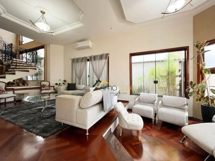 Foto 1 de Casa de Condomínio com 4 quartos para alugar, 636m2 em Sao Jose Dos Campos - SP