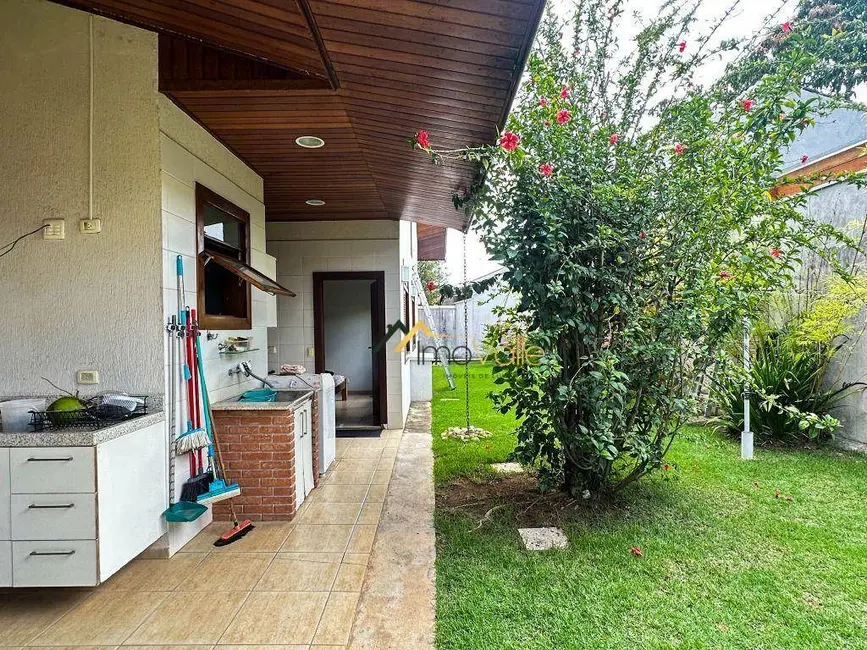 Casa de Condomínio com 3 quartos à venda, 720m2 em Sao Jose Dos Campos - SP - imagem 5 Foto 5 de Casa de Condomínio com 3 quartos à venda, 720m2 em Sao Jose Dos Campos - SP