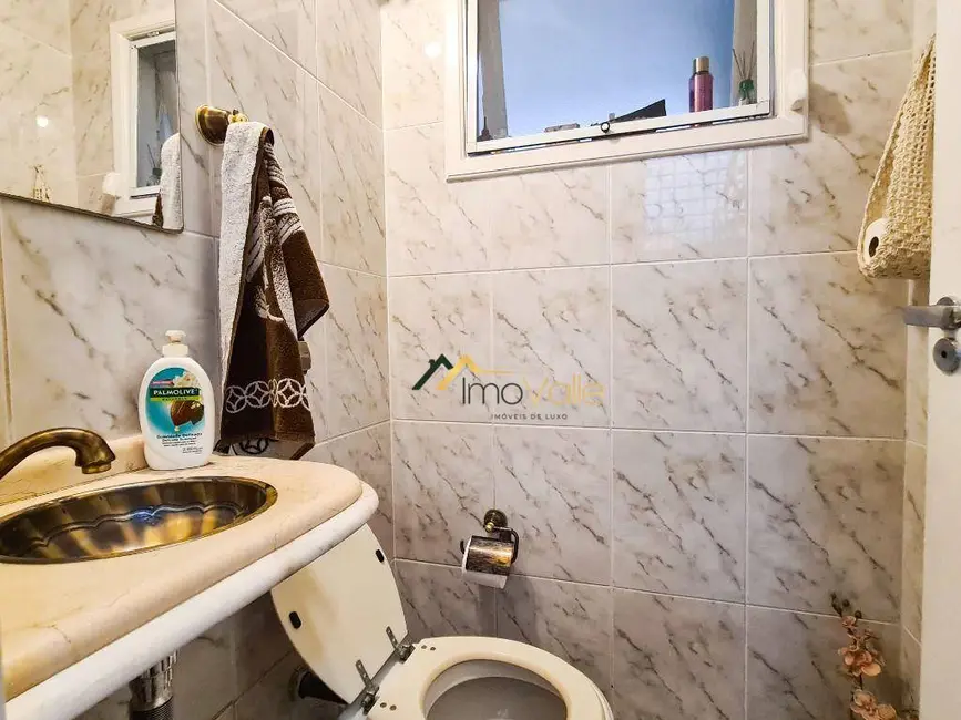 Foto 8 de Casa de Condomínio com 4 quartos à venda, 330m2 em Sao Jose Dos Campos - SP