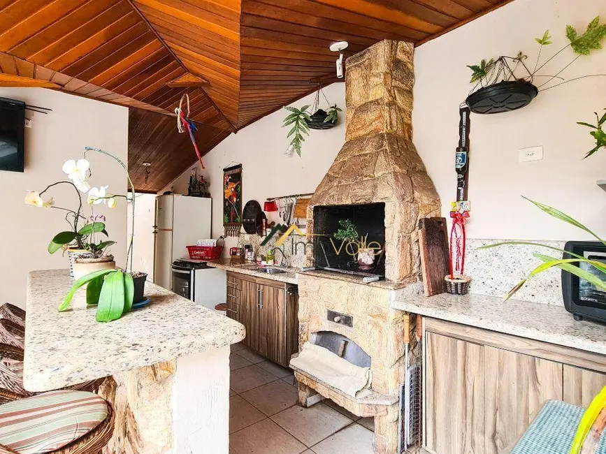 Foto 3 de Casa de Condomínio com 4 quartos à venda, 330m2 em Sao Jose Dos Campos - SP