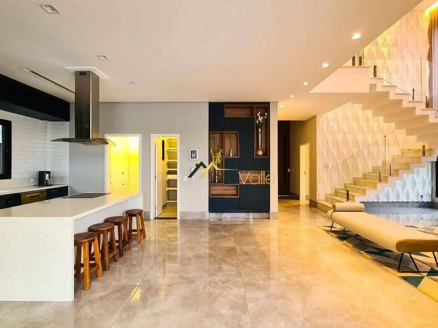 Foto 8 de Casa de Condomínio com 4 quartos para alugar, 465m2 em Sao Jose Dos Campos - SP