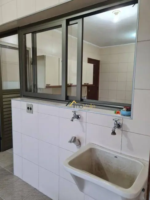 Foto 9 de Apartamento com 3 quartos para alugar, 160m2 em Sao Jose Dos Campos - SP