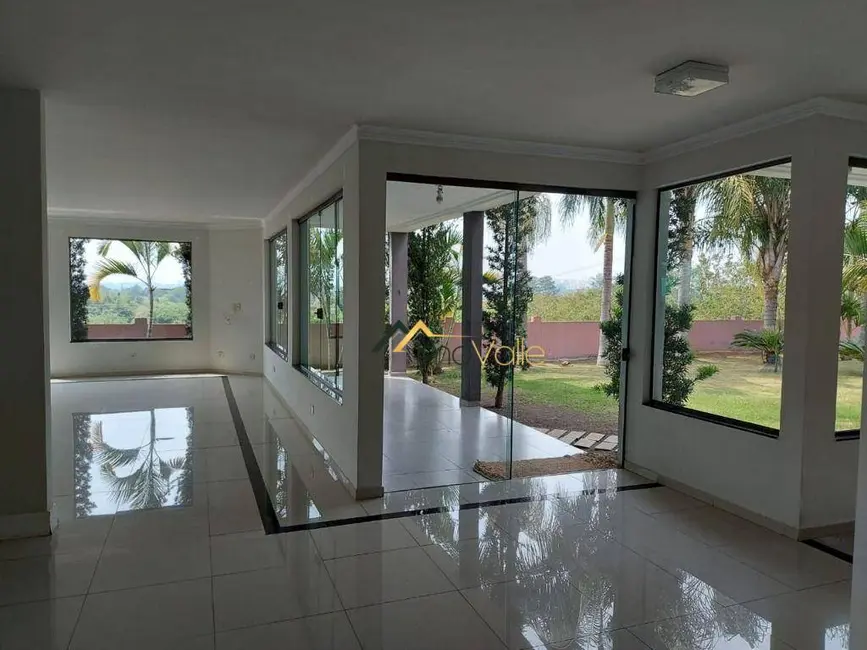 Foto 2 de Casa de Condomínio com 4 quartos para alugar, 950m2 em Sao Jose Dos Campos - SP