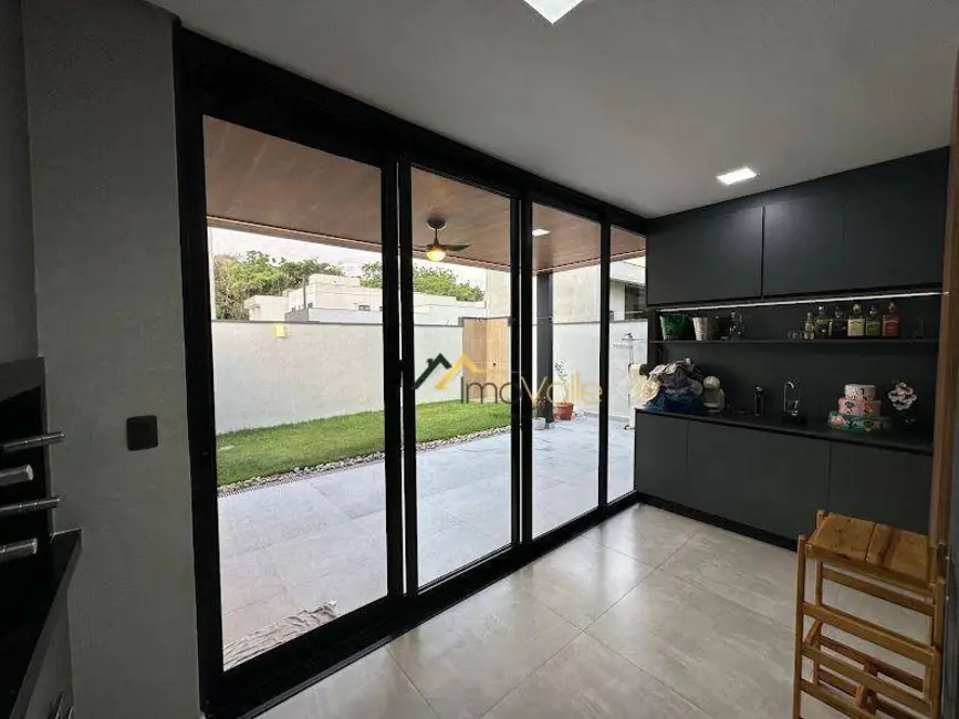 Foto 7 de Casa de Condomínio com 4 quartos à venda, 200m2 em Jardim Siesta, Jacarei - SP