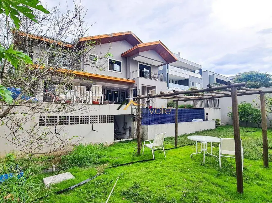 Foto 4 de Casa de Condomínio com 5 quartos à venda e para alugar, 800m2 em Sao Jose Dos Campos - SP