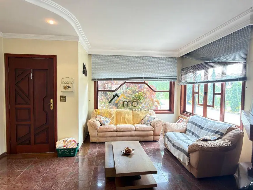 Foto 2 de Casa de Condomínio com 4 quartos para alugar, 360m2 em Sao Jose Dos Campos - SP