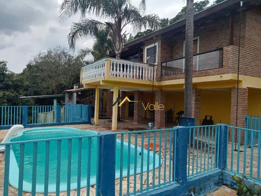 Foto 2 de Chácara com 5 quartos à venda, 1000m2 em Paraibuna - SP