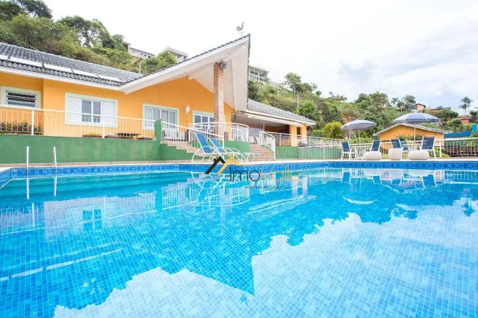 Foto 9 de Chácara com 5 quartos à venda, 11700m2 em Igarata - SP