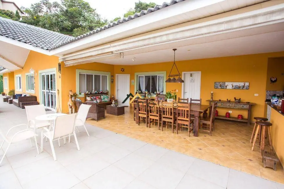 Foto 8 de Chácara com 5 quartos à venda, 11700m2 em Igarata - SP