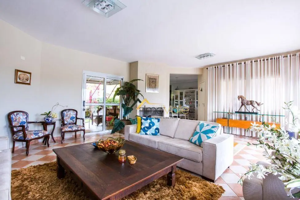 Foto 2 de Chácara com 5 quartos à venda, 11700m2 em Igarata - SP