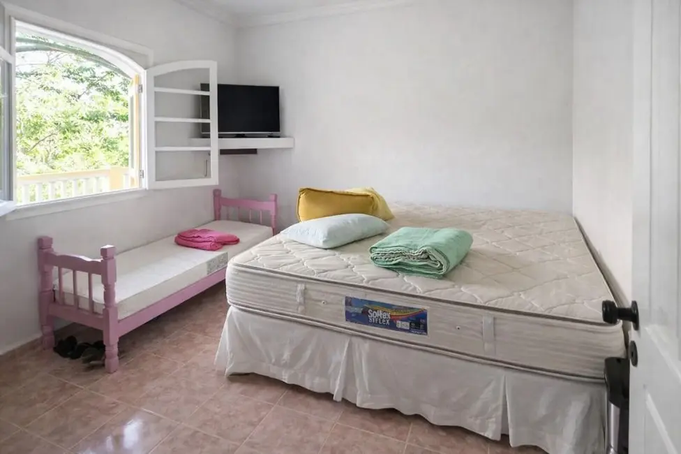 Chácara com 2 quartos à venda, 4309m2 em Natividade Da Serra - SP - imagem 8 Foto 8 de Chácara com 2 quartos à venda, 4309m2 em Natividade Da Serra - SP