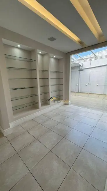 Foto 4 de Loja para alugar, 220m2 em Sao Jose Dos Campos - SP