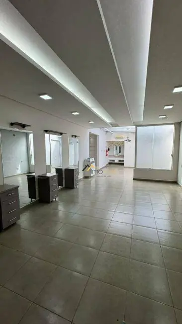 Foto 1 de Loja para alugar, 220m2 em Sao Jose Dos Campos - SP