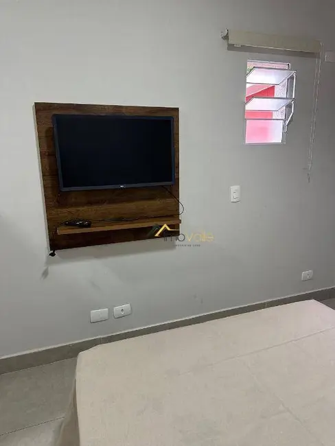 Foto 2 de Kitnet com 1 quarto para alugar, 30m2 em Sao Jose Dos Campos - SP