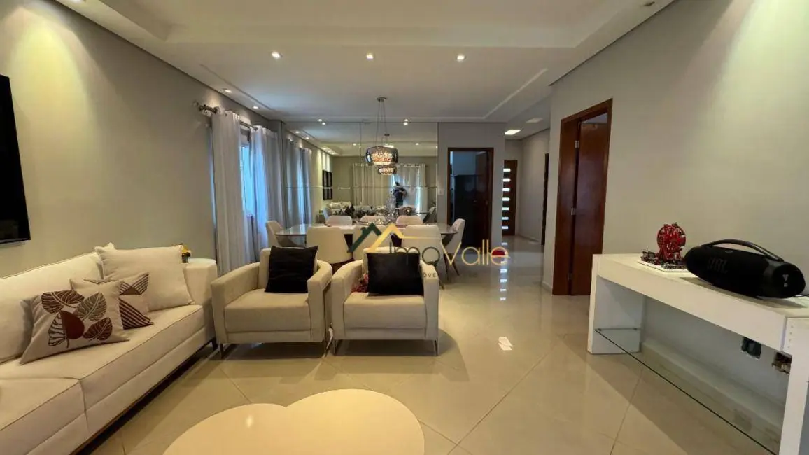 Casa de Condomínio com 4 quartos à venda, 360m2 em Sao Jose Dos Campos - SP - imagem 3 Foto 3 de Casa de Condomínio com 4 quartos à venda, 360m2 em Sao Jose Dos Campos - SP