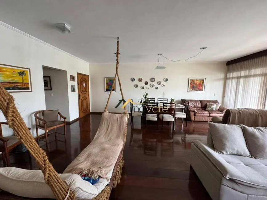 Apartamento com 3 quartos à venda, 200m2 em Sao Jose Dos Campos - SP - imagem 7 Foto 7 de Apartamento com 3 quartos à venda, 200m2 em Sao Jose Dos Campos - SP