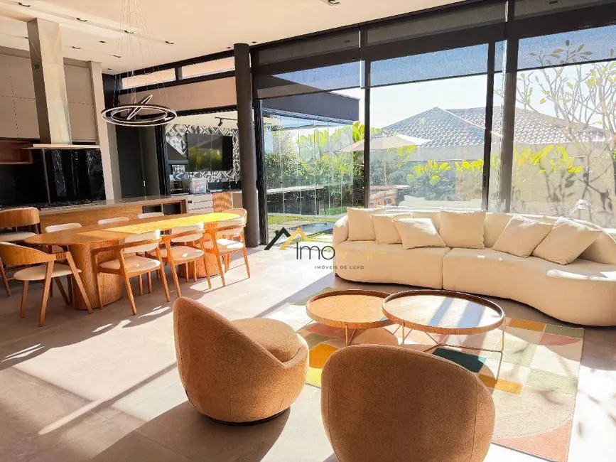 Foto 8 de Casa de Condomínio com 3 quartos à venda, 450m2 em Sao Jose Dos Campos - SP