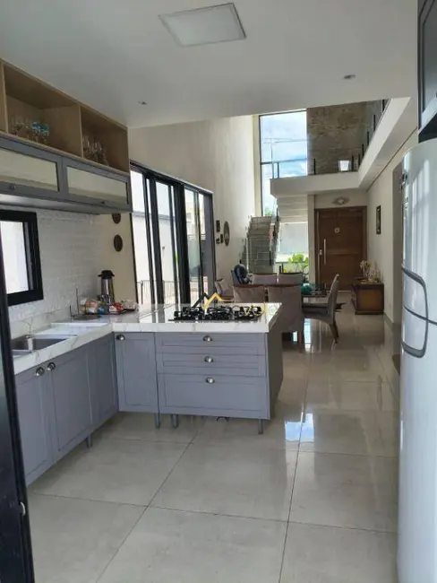 Foto 5 de Casa de Condomínio com 4 quartos à venda, 300m2 em Cacapava - SP