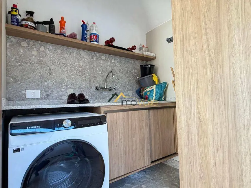 Foto 8 de Sobrado com 3 quartos à venda, 200m2 em Sao Jose Dos Campos - SP