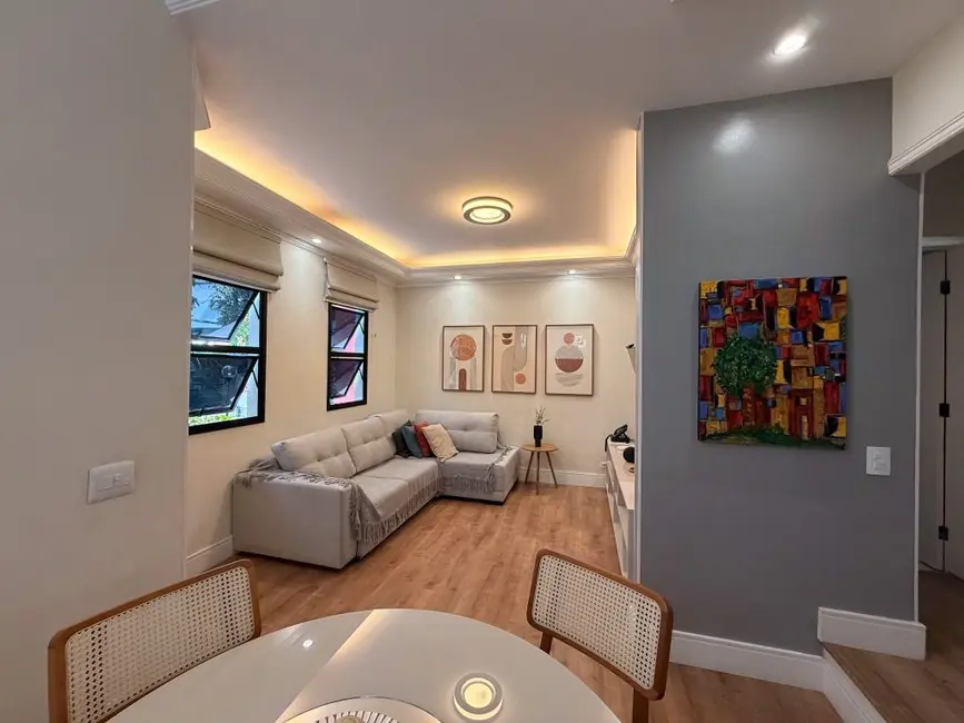 Casa de Condomínio com 3 quartos à venda, 108m2 em Sao Jose Dos Campos - SP - imagem 2 Foto 2 de Casa de Condomínio com 3 quartos à venda, 108m2 em Sao Jose Dos Campos - SP