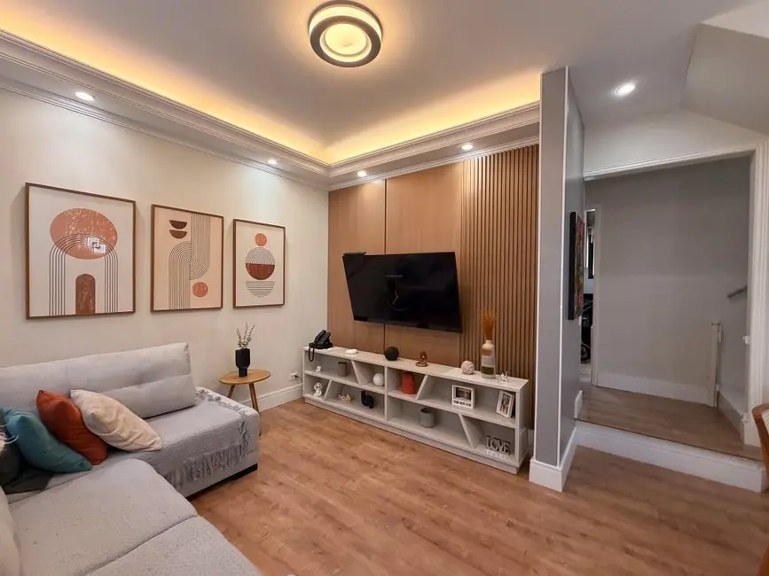 Casa de Condomínio com 3 quartos à venda, 108m2 em Sao Jose Dos Campos - SP - imagem 4 Foto 4 de Casa de Condomínio com 3 quartos à venda, 108m2 em Sao Jose Dos Campos - SP